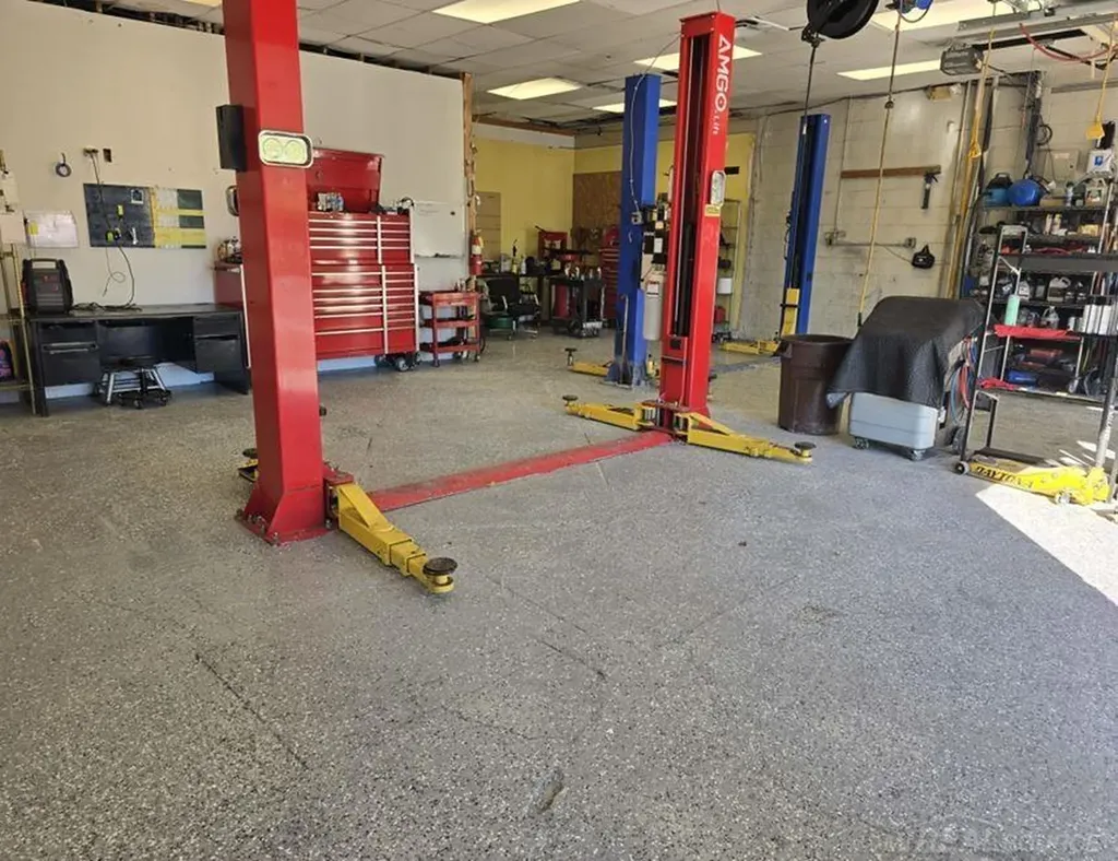 34470 S Gratiot Avenue Clinton Charter Township MI 48035