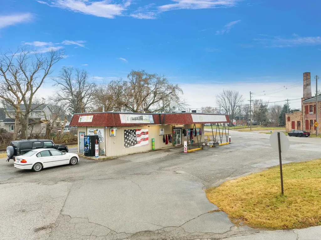 1635 Pine Grove Street Port Huron City MI 48060