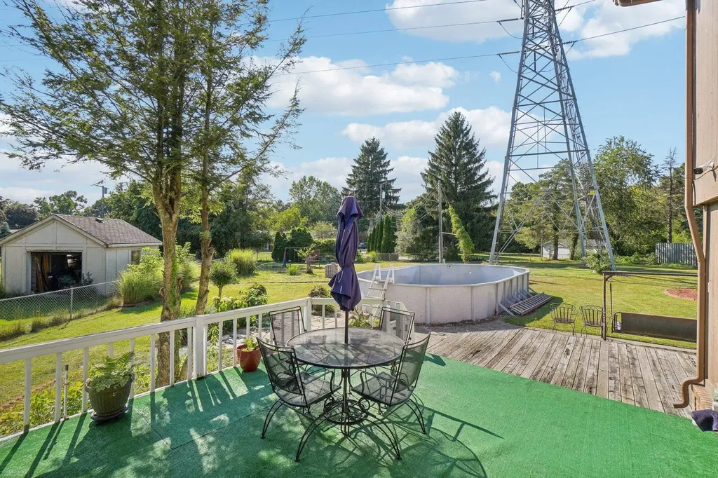 5577 Harlowe Drive Shelby Charter Township MI 48316