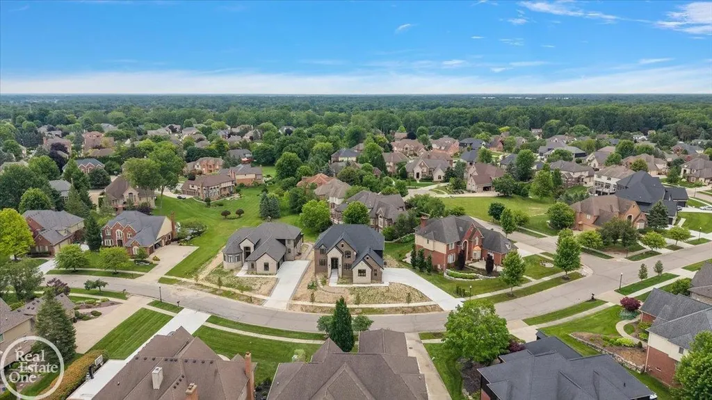 54438 Carrington Drive Shelby Charter Township MI 48316