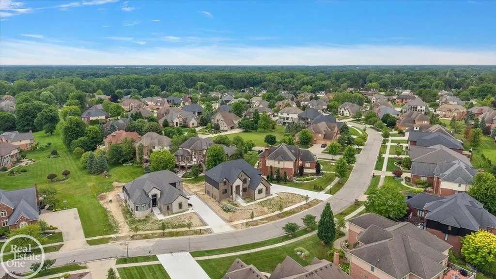54438 Carrington Drive Shelby Charter Township MI 48316