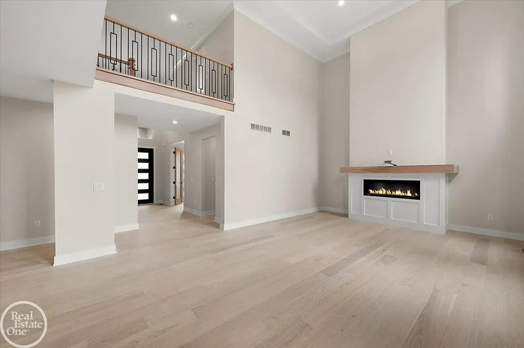 54438 Carrington Drive Shelby Charter Township MI 48316
