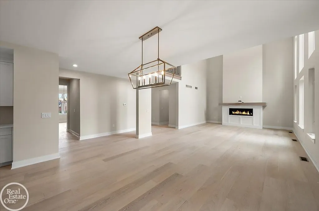 54438 Carrington Drive Shelby Charter Township MI 48316