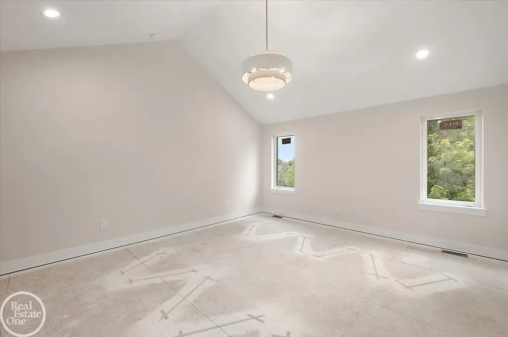 54438 Carrington Drive Shelby Charter Township MI 48316
