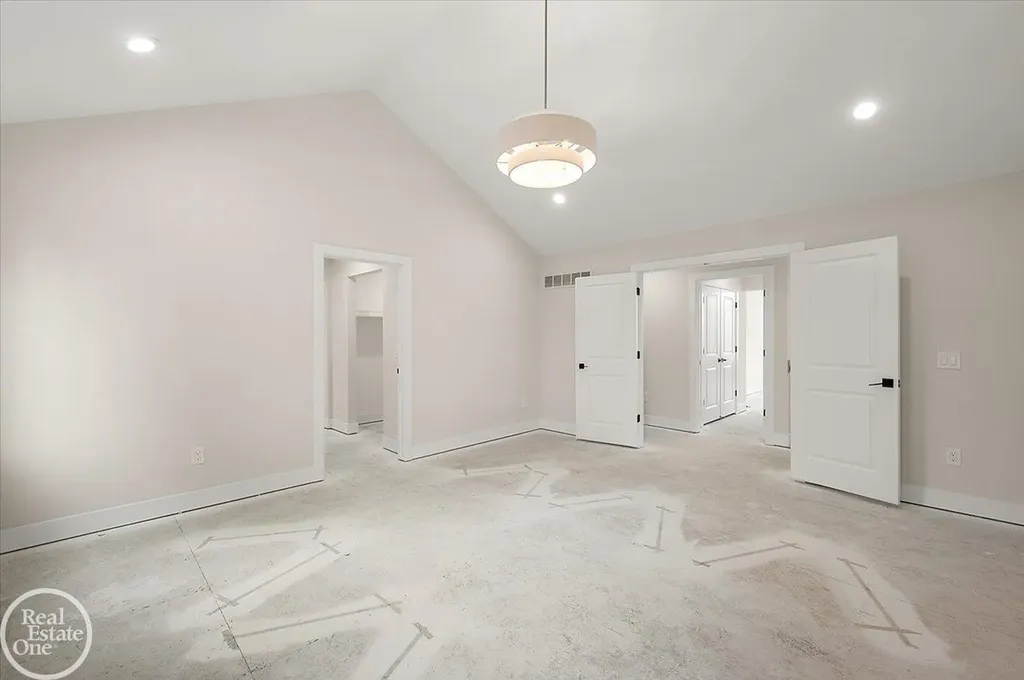 54438 Carrington Drive Shelby Charter Township MI 48316