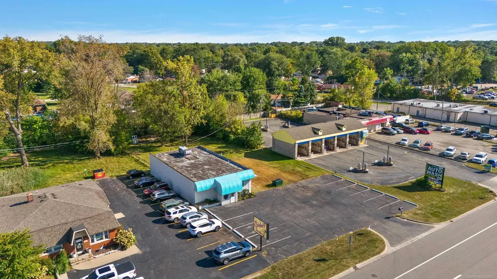 36366 Groesbeck Highway Clinton Charter Township MI 48035