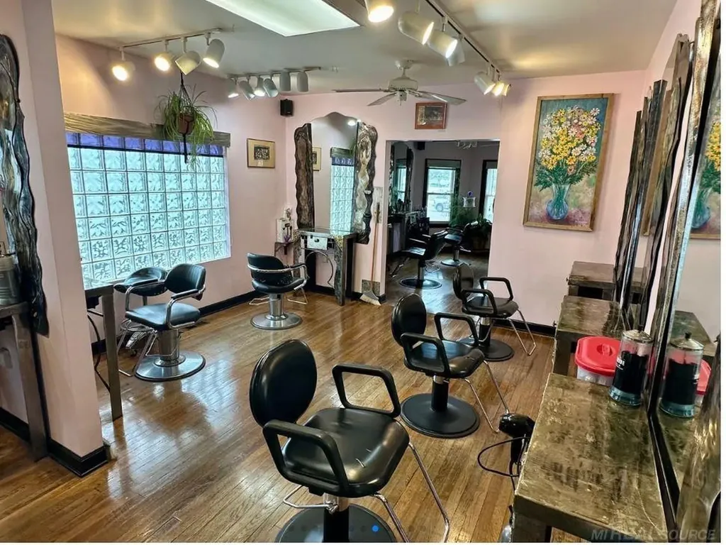 27380 Gratiot Avenue Roseville City MI 48066