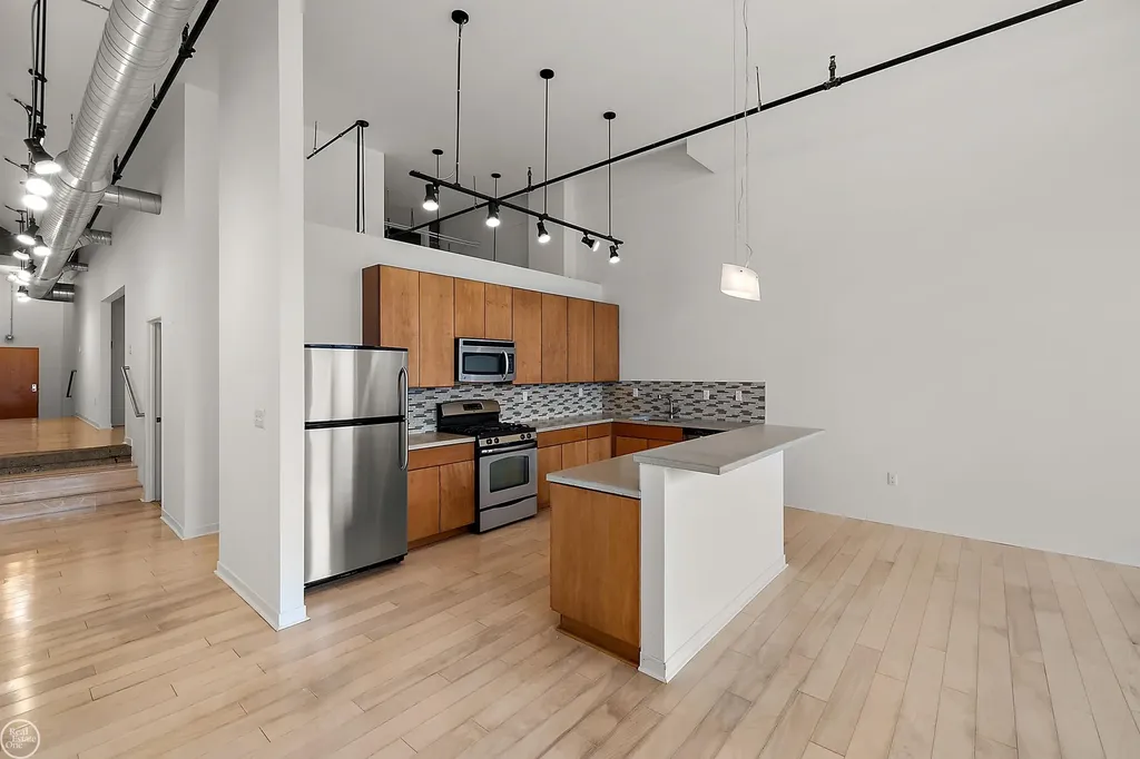 444 W Willis St Unit#89/205 Street Detroit City MI 48201
