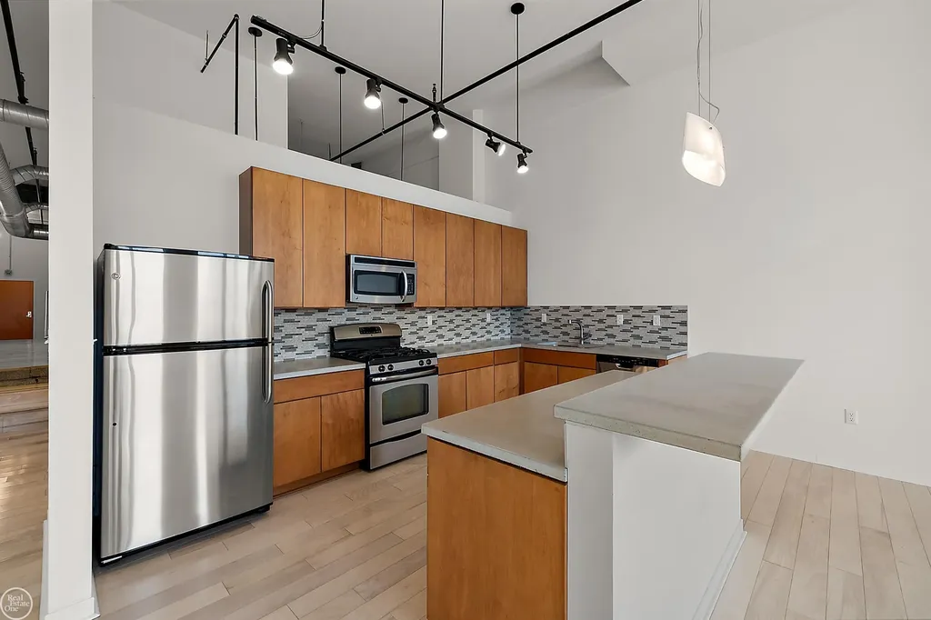 444 W Willis St Unit#89/205 Street Detroit City MI 48201