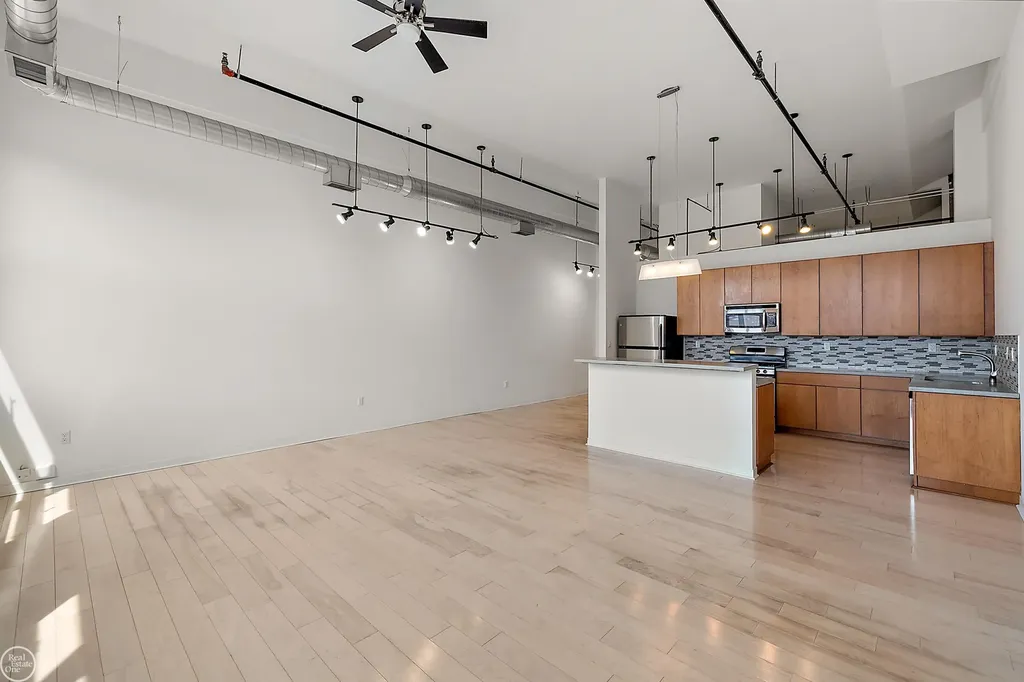 444 W Willis St Unit#89/205 Street Detroit City MI 48201