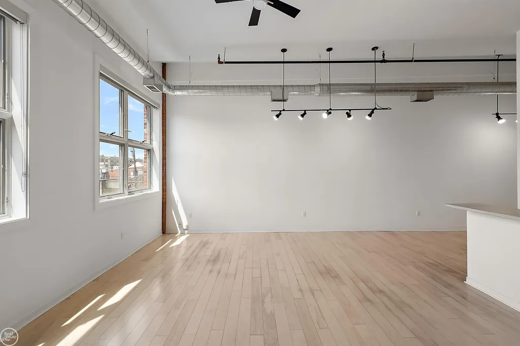 444 W Willis St Unit#89/205 Street Detroit City MI 48201