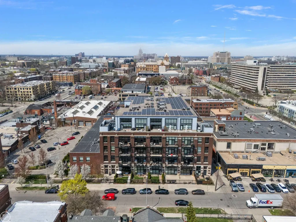 444 W Willis St Unit#89/205 Street Detroit City MI 48201