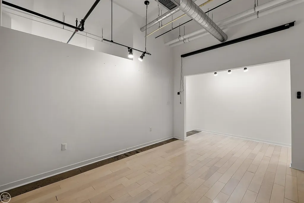 444 W Willis St Unit#89/205 Street Detroit City MI 48201
