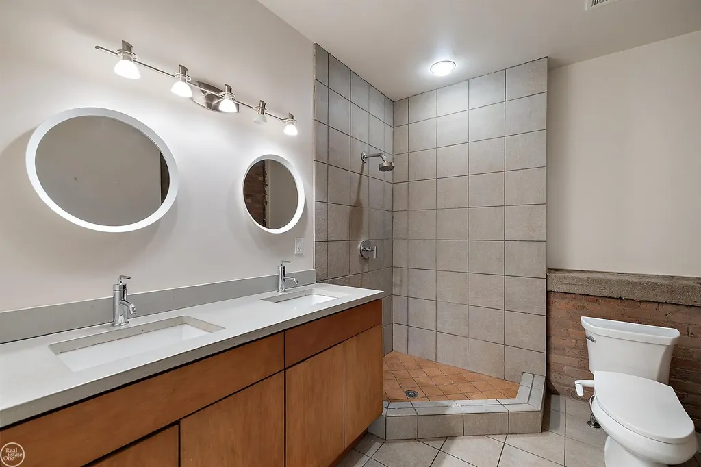 444 W Willis St Unit#89/205 Street Detroit City MI 48201