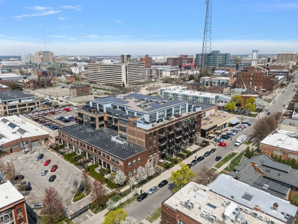444 W Willis St Unit#89/205 Street Detroit City MI 48201