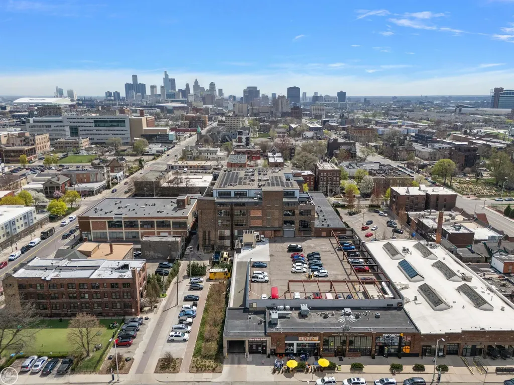 444 W Willis St Unit#89/205 Street Detroit City MI 48201