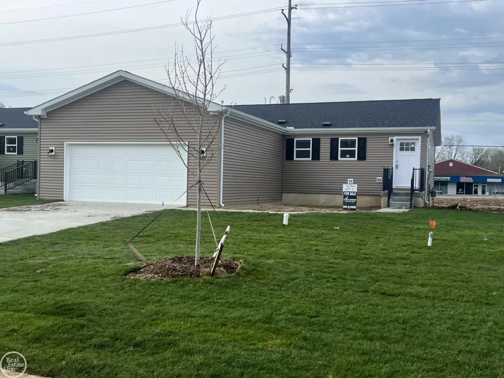 4101 Sugar Maple Run Flint City MI 48506