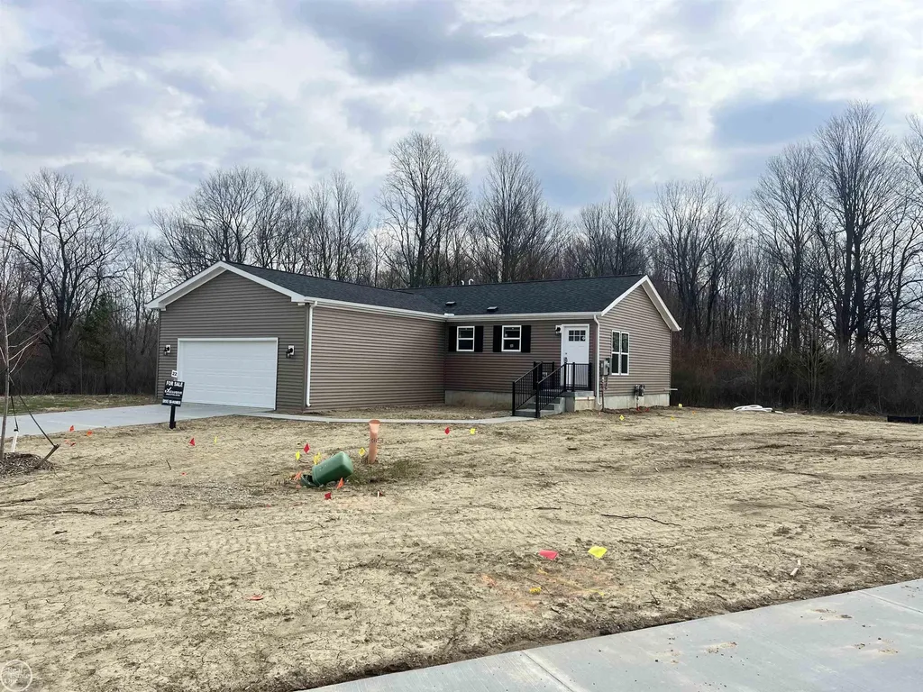 4101 Sugar Maple Run Flint City MI 48506