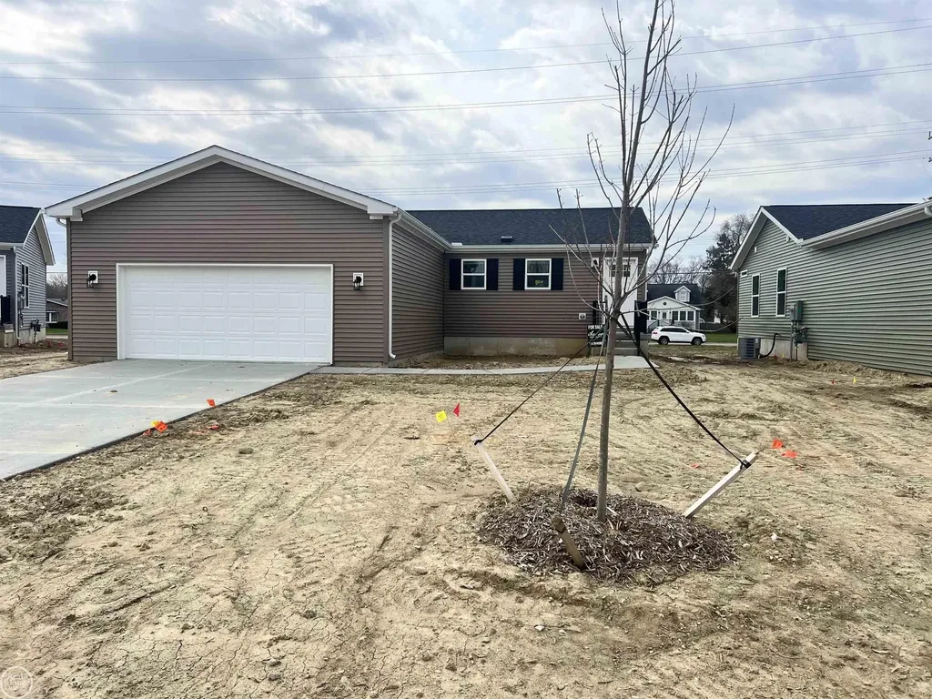 4101 Sugar Maple Run Flint City MI 48506