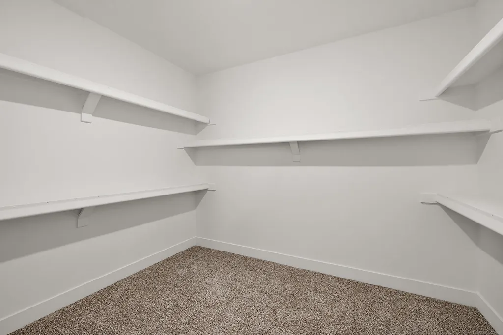 5871 Everton Court Troy City MI 48085