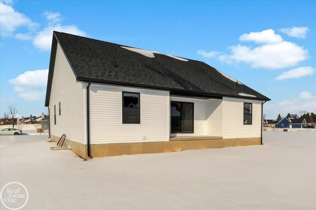 2 Shelldrake Lane St. Clair City MI 48079