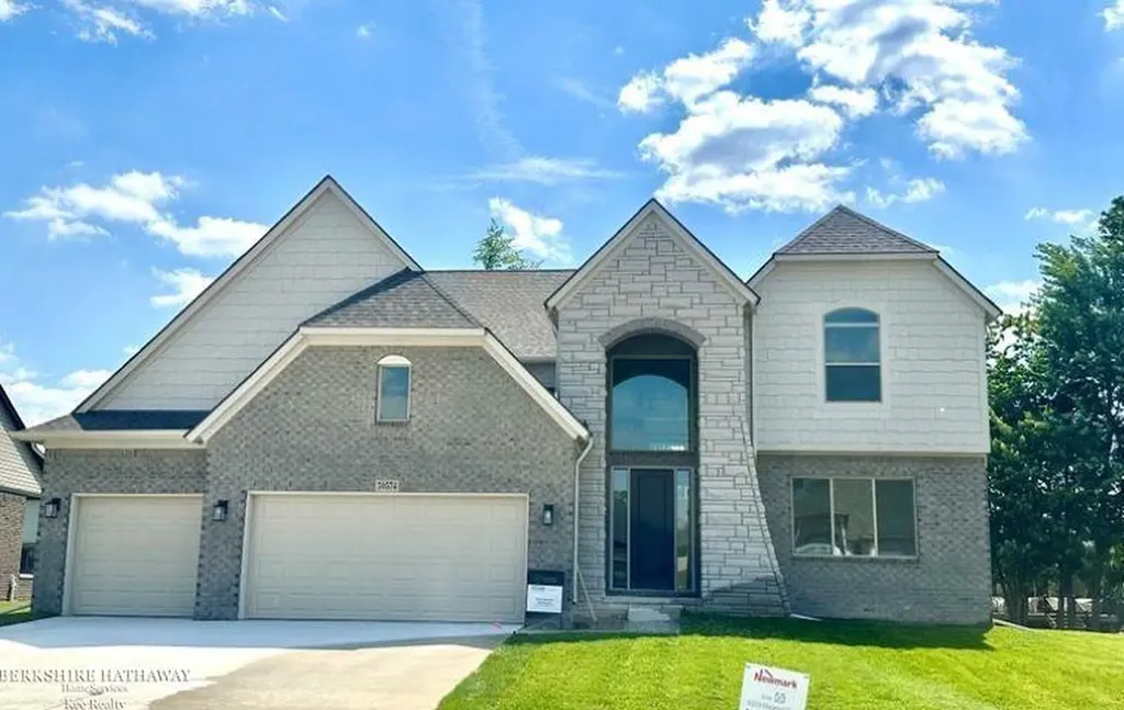 50574 Mistwood Drive Macomb Township MI 48042