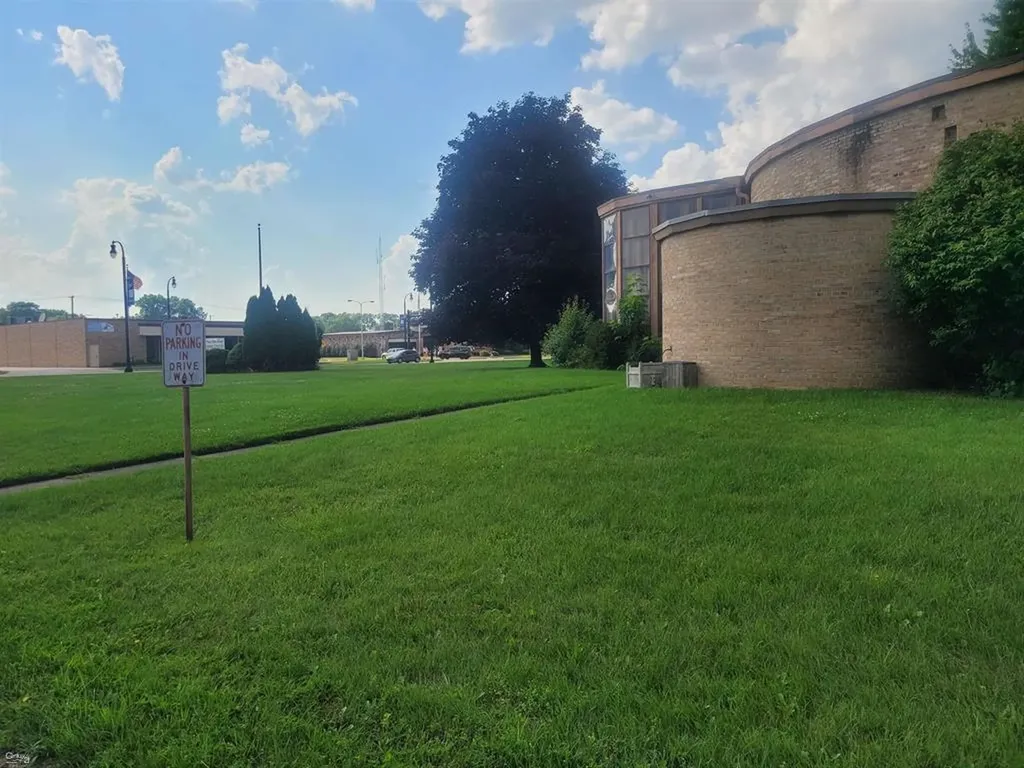340 N Main Street Clawson City MI 48017