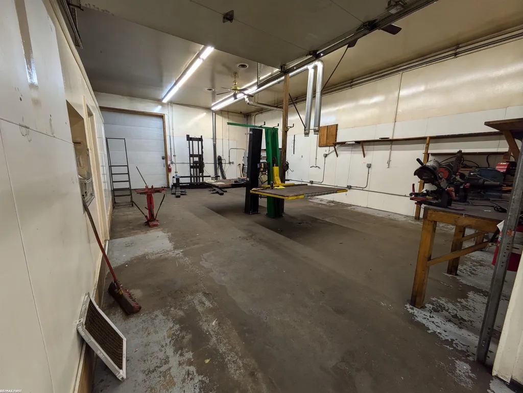 35850 Utica Road Clinton Charter Township MI 48035