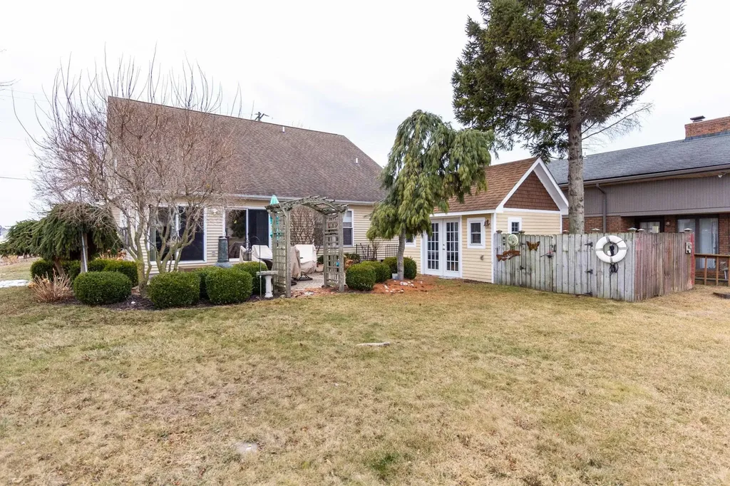 7520 Colony Drive Clay Township MI 48001