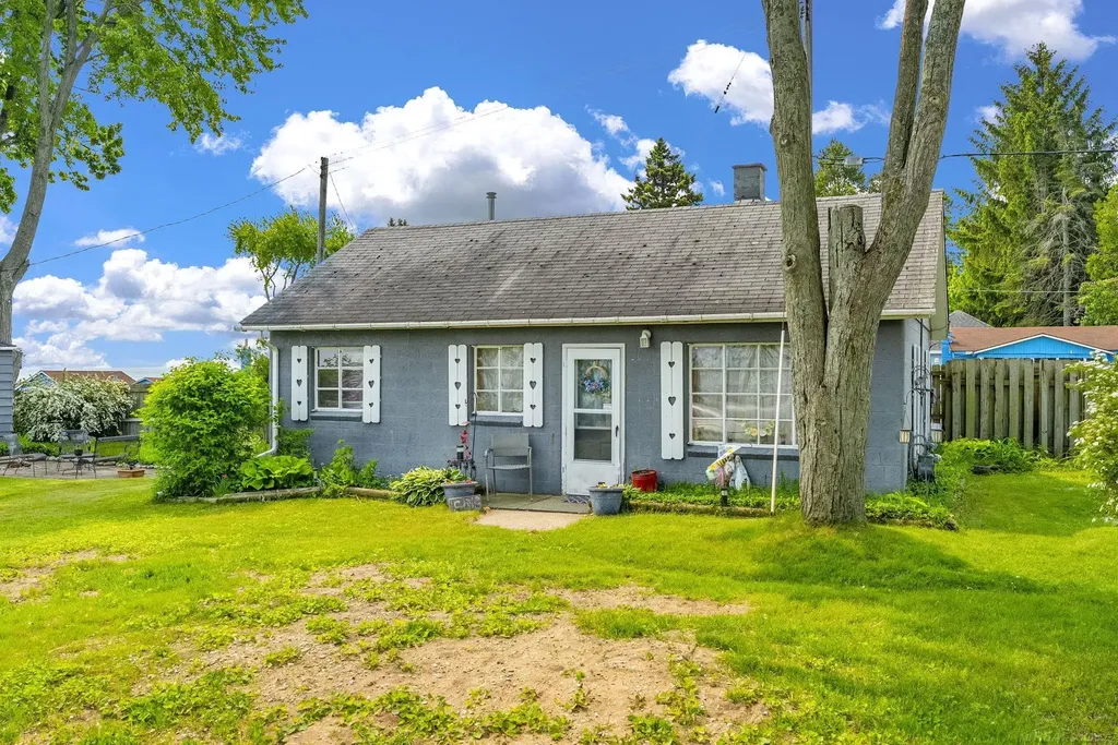 8941 & 8943 Lakeshore Road Worth Township MI 48450