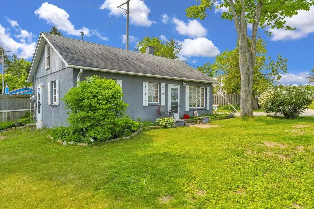 8941 & 8943 Lakeshore Road Worth Township MI 48450