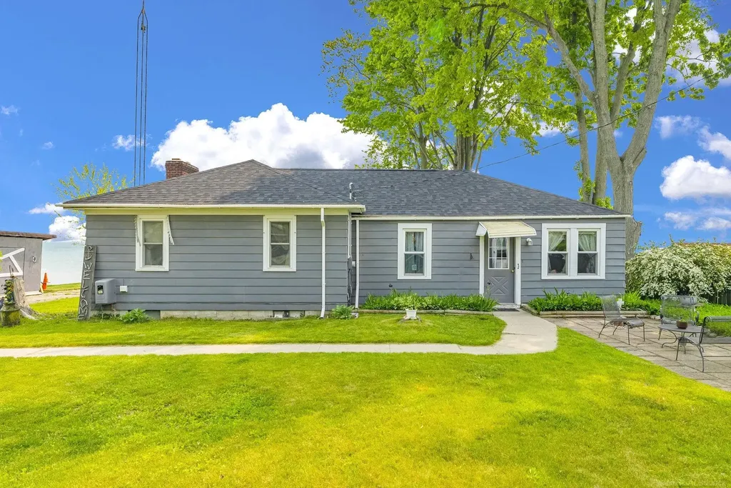8941 & 8943 Lakeshore Road Worth Township MI 48450