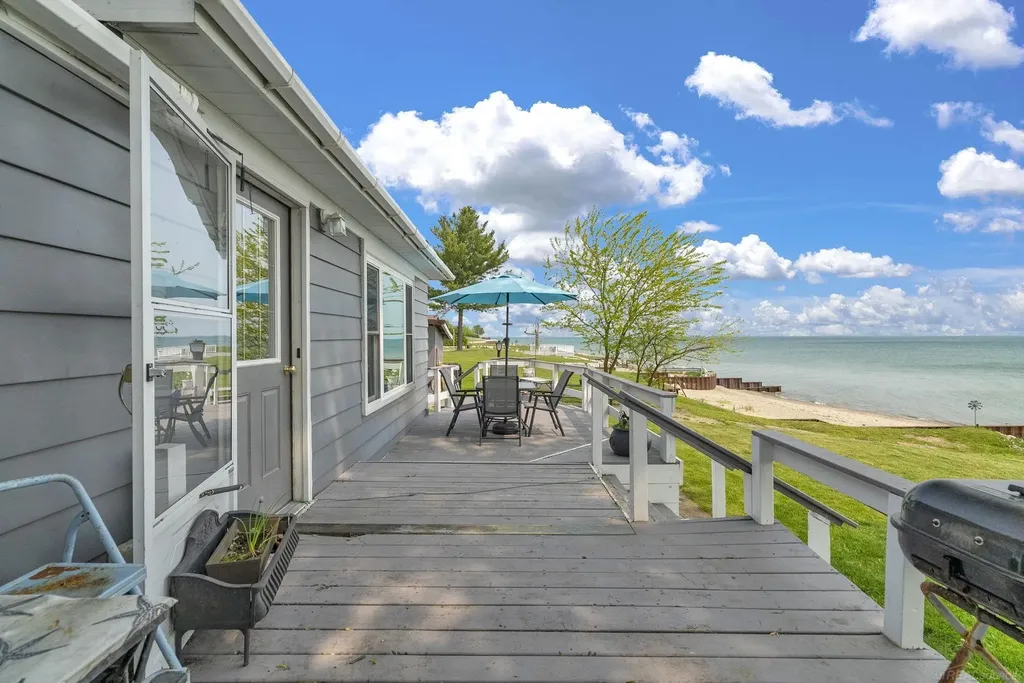 8941 & 8943 Lakeshore Road Worth Township MI 48450