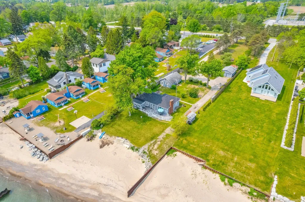 8941 & 8943 Lakeshore Road Worth Township MI 48450