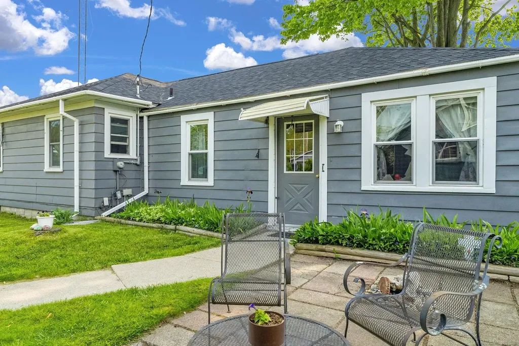 8941 & 8943 Lakeshore Road Worth Township MI 48450