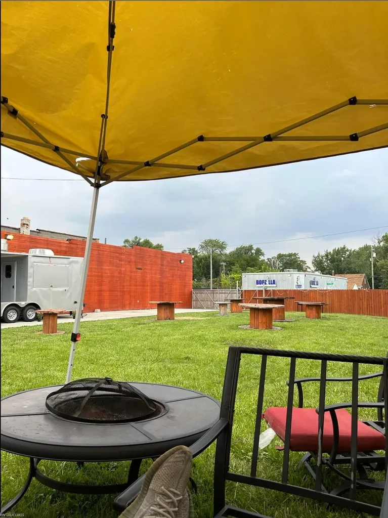 15132 - 15126 Harper Avenue Detroit City MI 48224