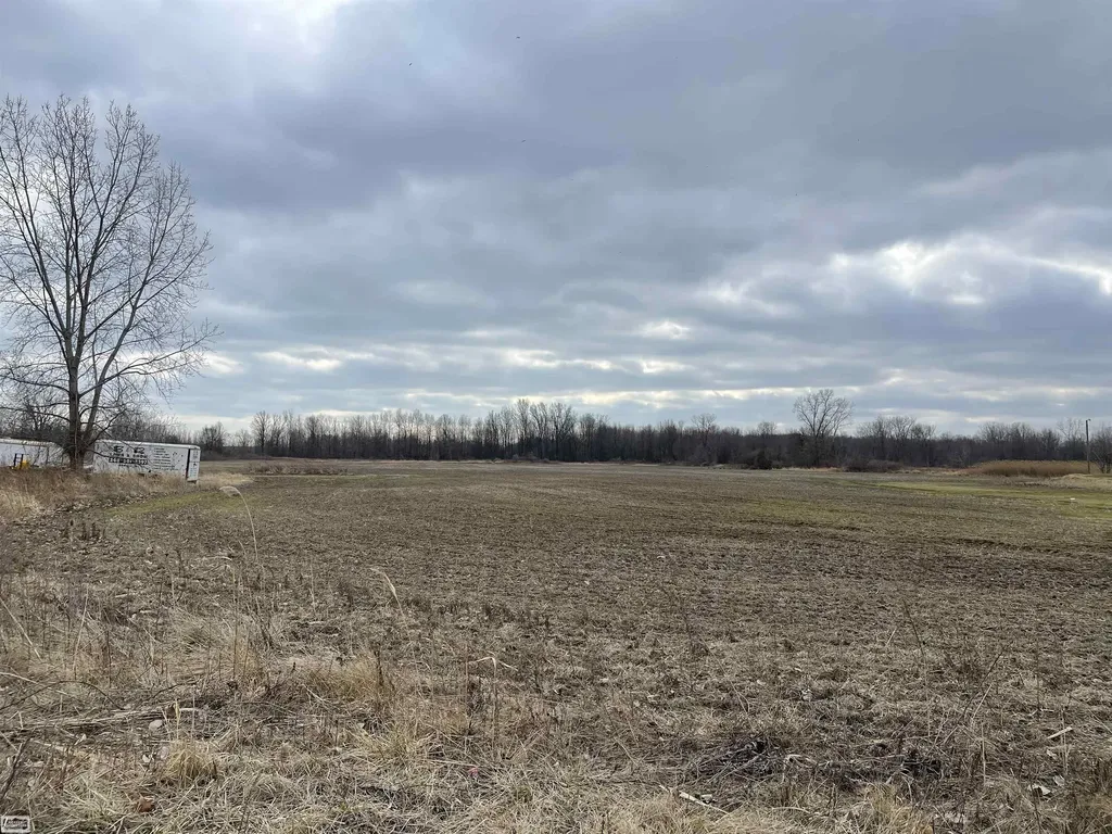 6018 County Line Road Chesterfield Township MI 48047