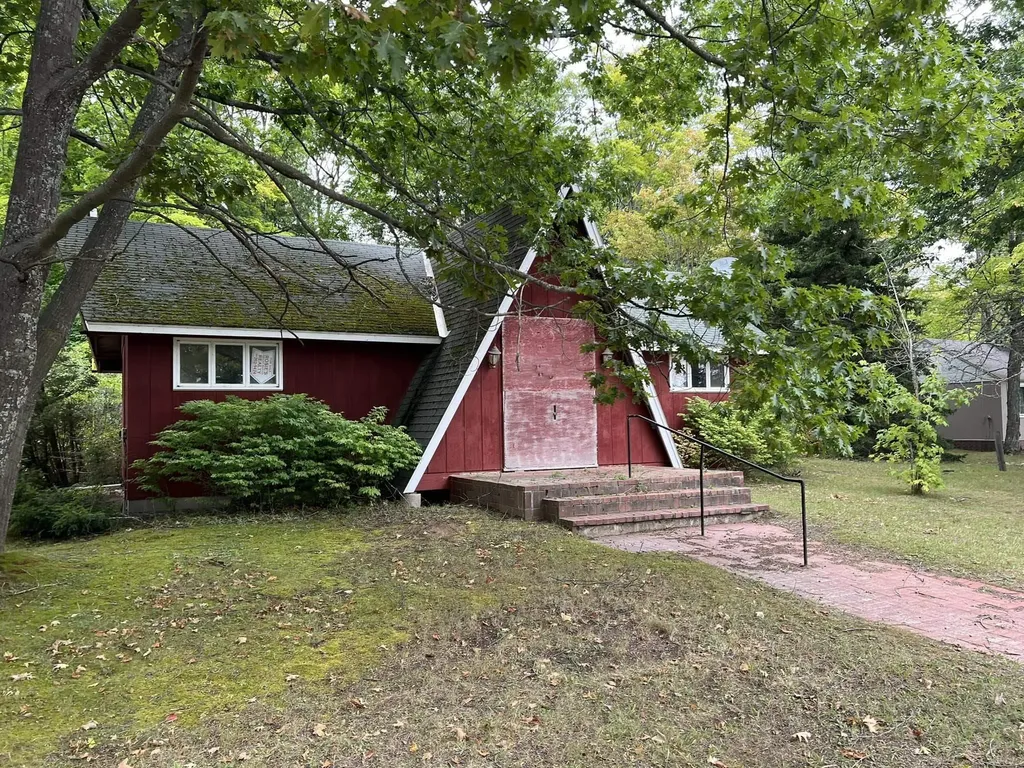30410 Co Road 407 Road Mcmillan Township MI 49868