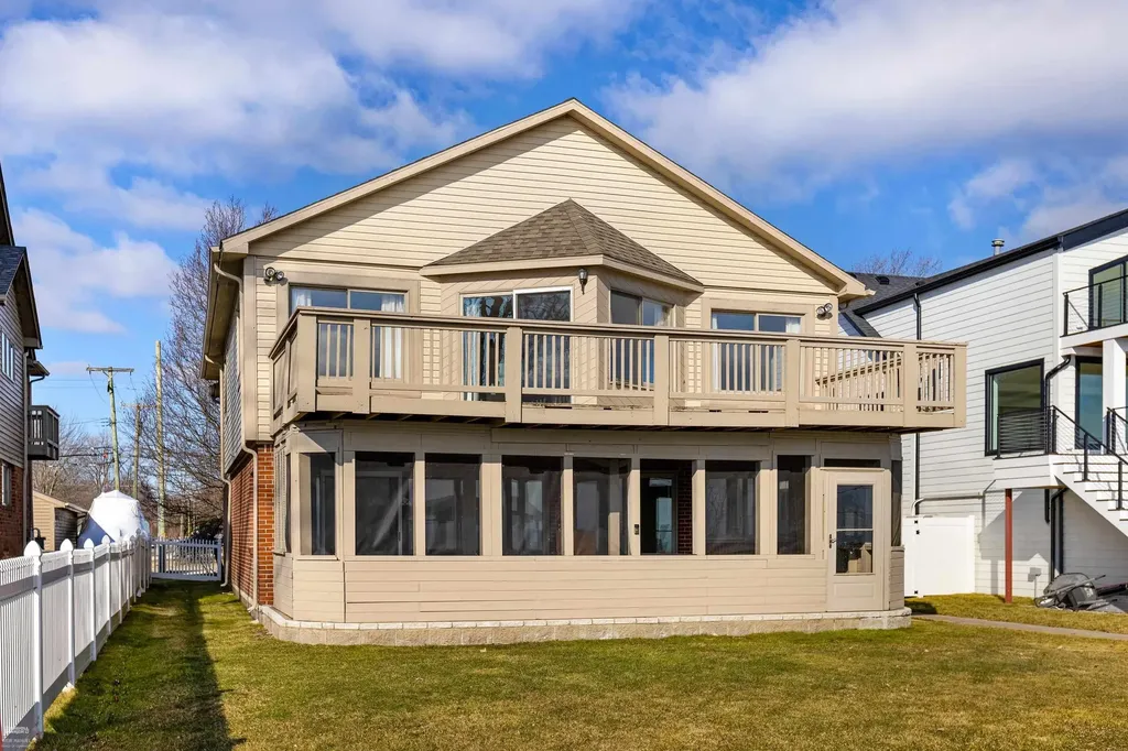 35610 Jeffers Court Harrison Charter Township MI 48045