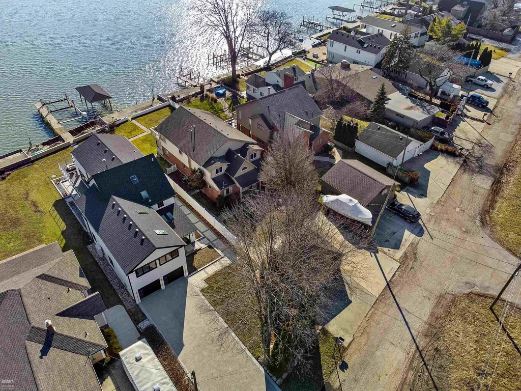 35610 Jeffers Court Harrison Charter Township MI 48045