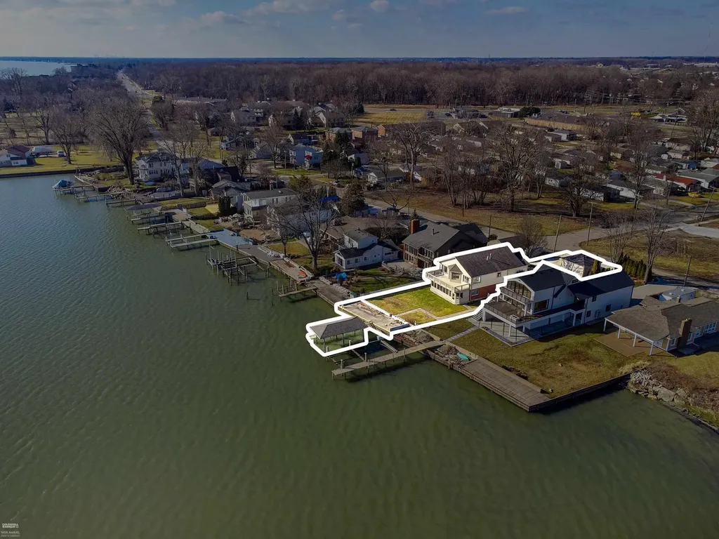 35610 Jeffers Court Harrison Charter Township MI 48045