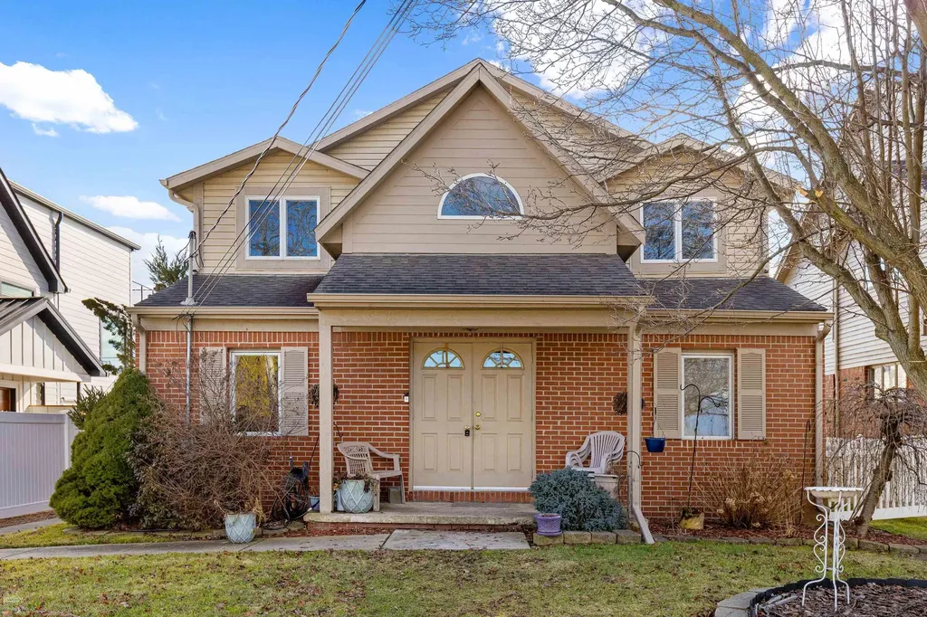 35610 Jeffers Court Harrison Charter Township MI 48045