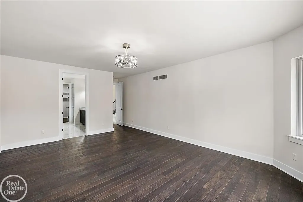 51581 Forster Lane Shelby Charter Township MI 48316