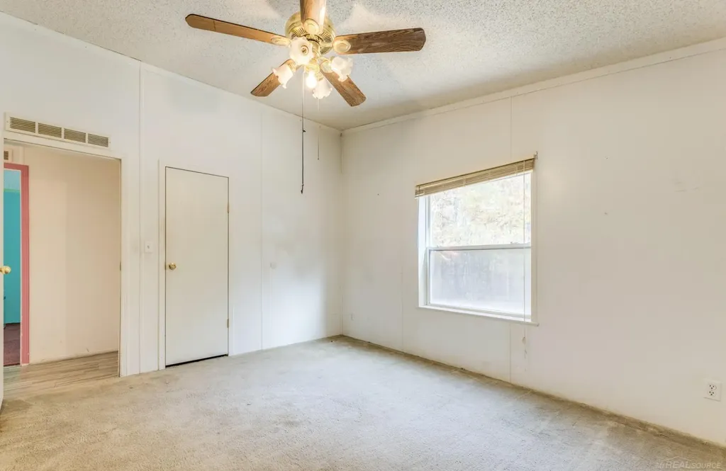 1332 Aspen Street Columbus Township MI 48063