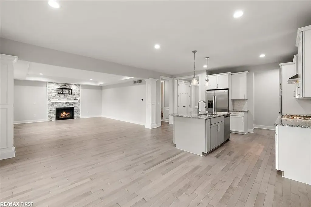 62042 Mound Road Washington Township MI 48094