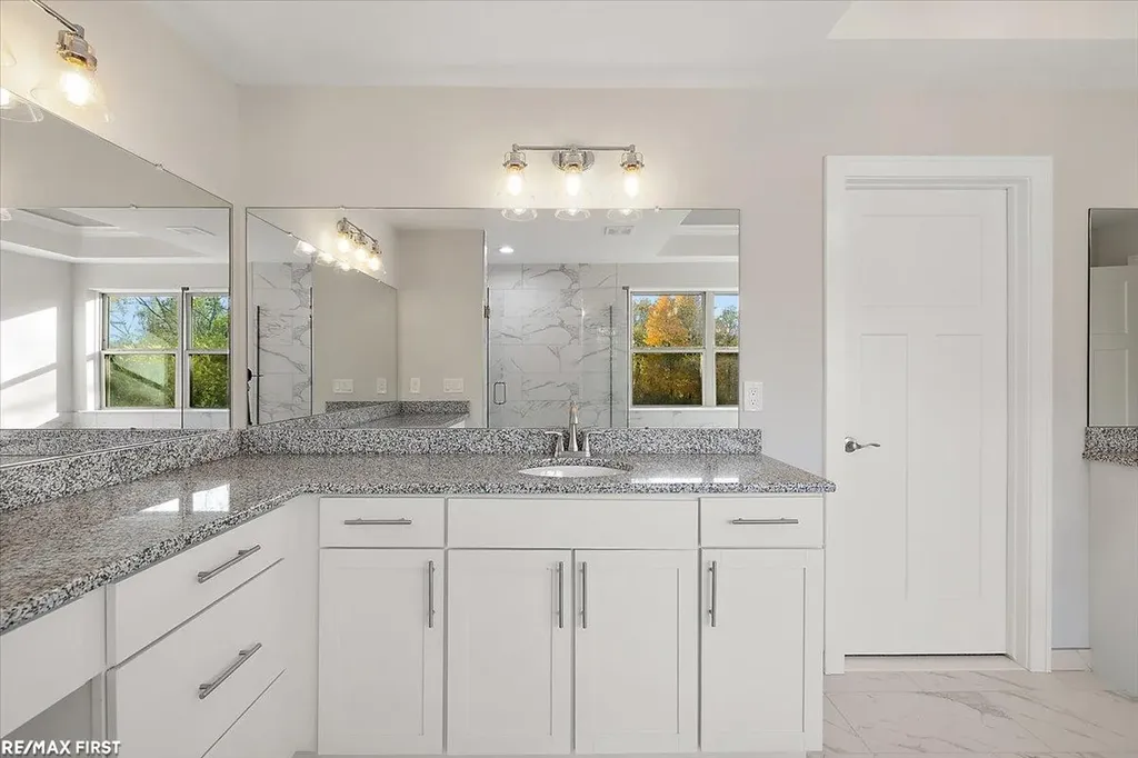 62042 Mound Road Washington Township MI 48094