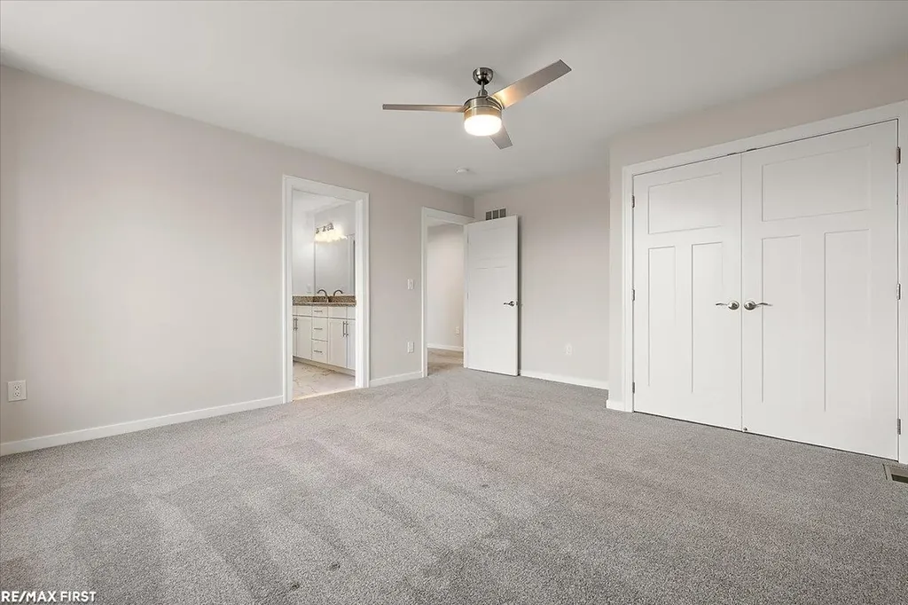 62042 Mound Road Washington Township MI 48094