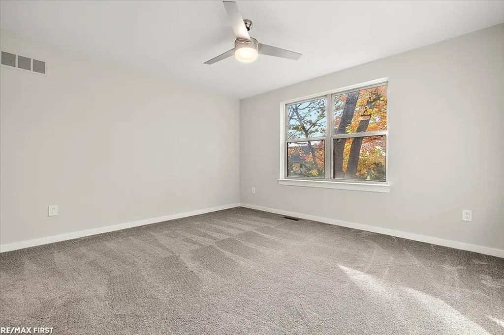 62042 Mound Road Washington Township MI 48094