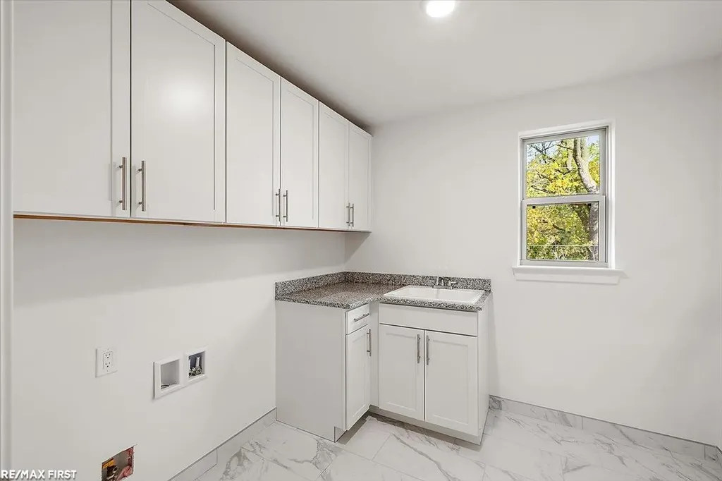 62042 Mound Road Washington Township MI 48094