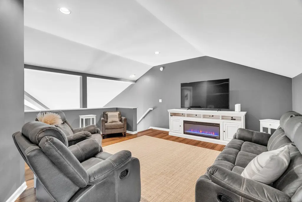 7338 Huron # 28 Street Lexington Village MI 48450